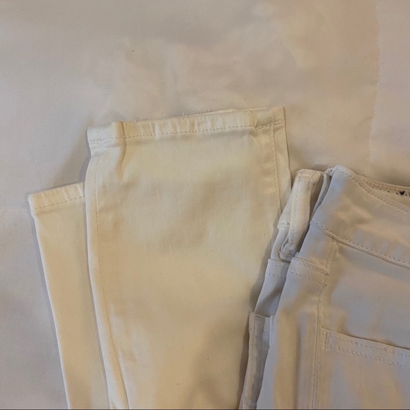 AMERICAN EAGLE white ripped jeans - Picture 3 of 7